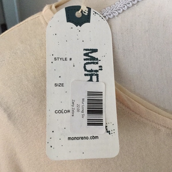 Mur Mur shark bite hem top NWT - Picture 4 of 8